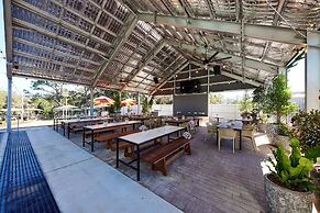 Coomera Lodge Hotel