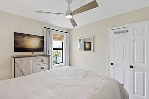 Sands III #1C - Toes In the Water