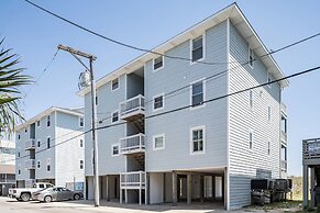 Sands III #1C - Toes In the Water