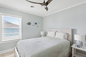 Sands III #1C - Toes In the Water