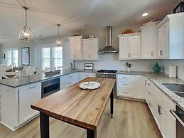 Queens Grant Oceanfront Condo Unit 211c