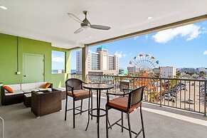 Boardwalk Pent House