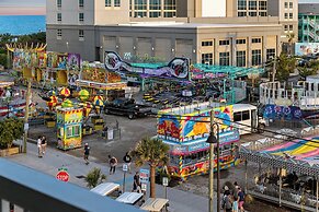 Boardwalk Pent House