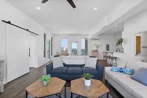 Boardwalk Pent House