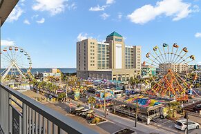 Boardwalk Pent House
