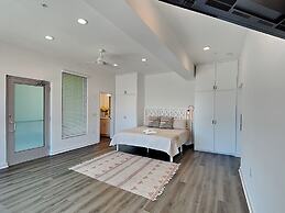 Boardwalk Pent House