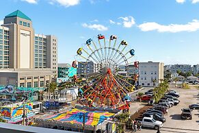 Boardwalk Pent House