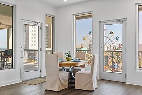 Boardwalk Pent House