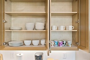 @marbella Lane - Elegant 3BR w/ Marvelous Views