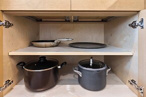 @marbella Lane - Elegant 3BR w/ Marvelous Views