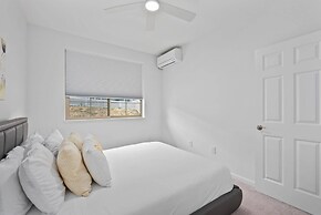 @marbella Lane - Elegant 3BR w/ Marvelous Views
