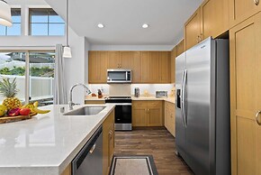 @marbella Lane - Elegant 3BR w/ Marvelous Views