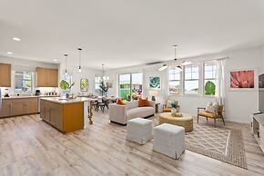 @ ML Aloha Hoonani 3BR Home MT & Ocean Views!