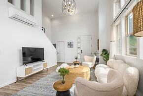 @ Marbella Lane - 3BR w/ Amazing MT & Ocean Vistas