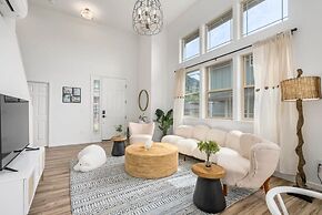 @ Marbella Lane - 3BR w/ Amazing MT & Ocean Vistas