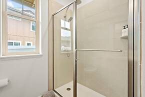 @ Marbella Lane - Pōmaika'i Ocean Love Paradise