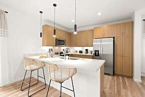 @ Marbella Lane - Pōmaika'i Ocean Love Paradise