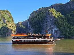 Cat Ba Ocean Cruise 7