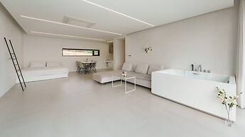 Geoje Lighthouse Pension