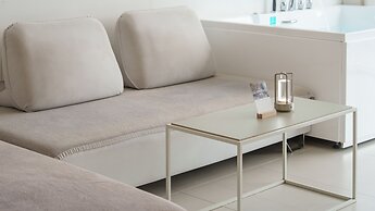 Geoje Lighthouse Pension