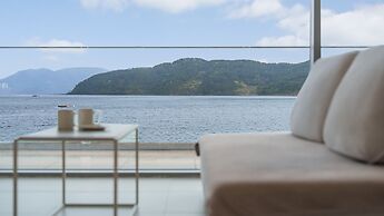 Geoje Lighthouse Pension