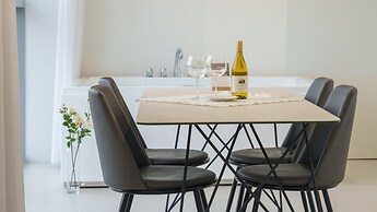 Geoje Lighthouse Pension