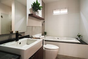 Massarossa Pool Villa Pattaya