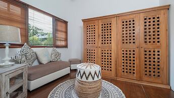 Villa Mogi by Villa Finder