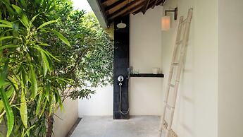 Villa Mogi by Villa Finder