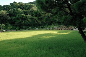 Soc Village Wellness & Retreat