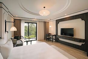 Soc Village Wellness & Retreat