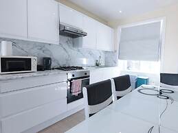 Charming London Apartment Near Harrods