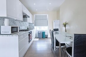 Charming London Apartment Near Harrods