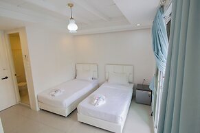 Skutan Inn Sutthisan Nexus Opal