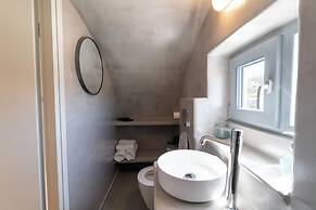 Dauti Gold Suites