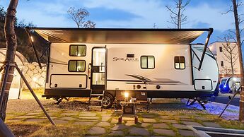 Sokcho Supuro Caravan
