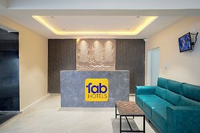 Fabhotel Three Waves