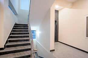 Fabhotel Three Waves