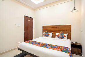 Fabhotel Three Waves