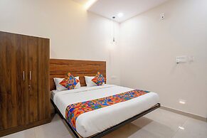 Fabhotel Three Waves