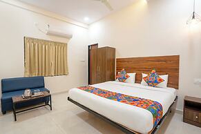 Fabhotel Three Waves