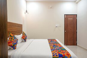 Fabhotel Three Waves