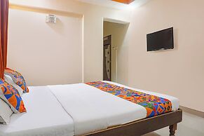 Fabhotel Royal Residency