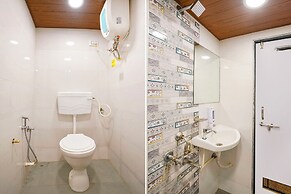 Fabexpress Metro Galaxy Inn