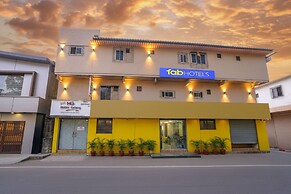 FabHotel Metro Galaxy Inn