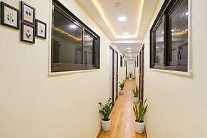 FabHotel Metro Galaxy Inn