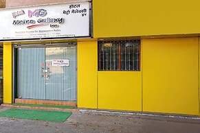 Fabexpress Metro Galaxy Inn