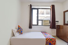 Fabhotel Nakshatra Palace