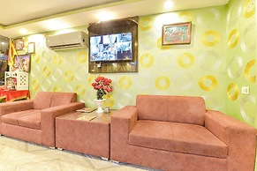 Fabhotel Nakshatra Palace