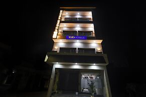 Fabhotel Regal